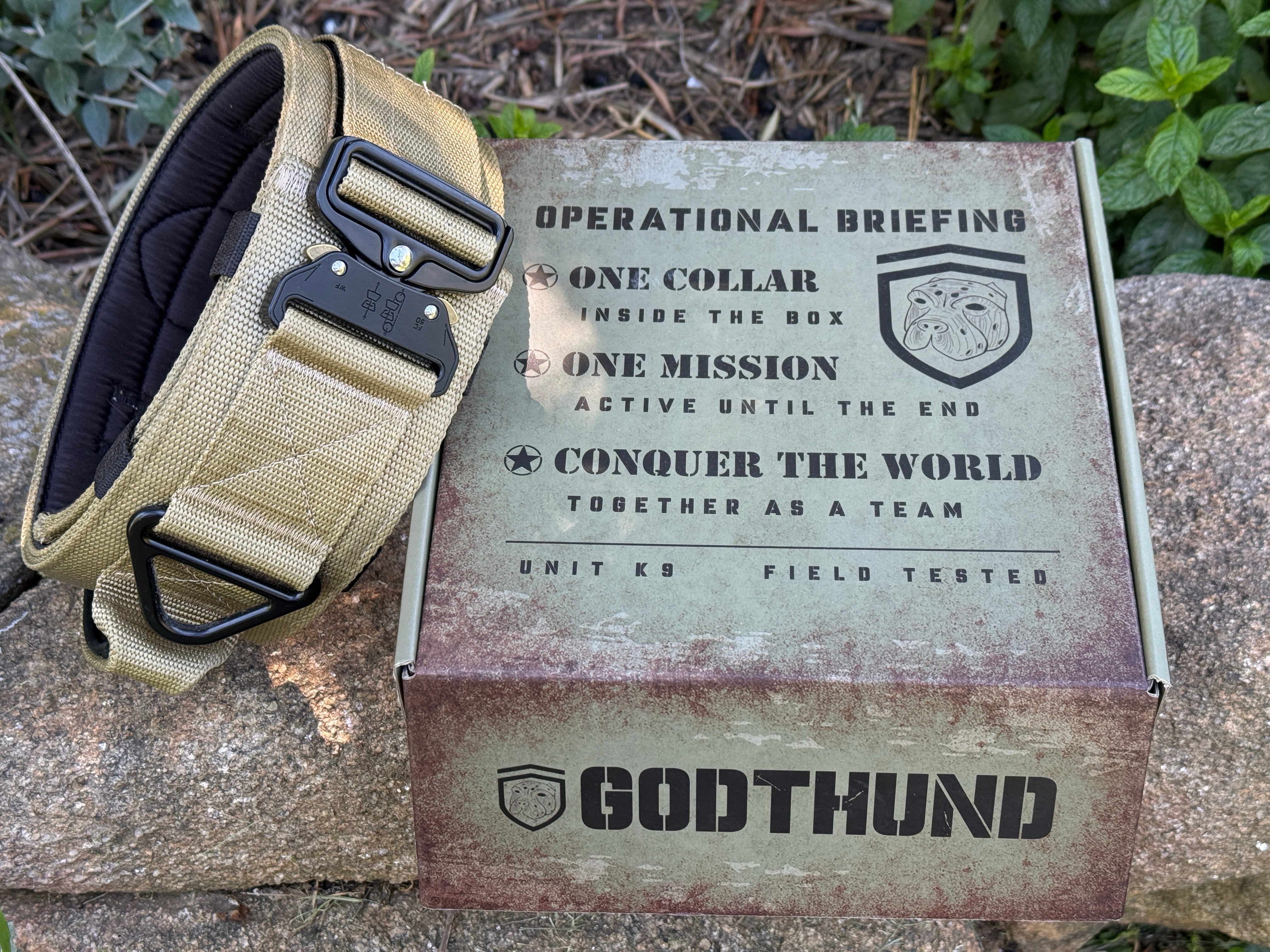 Collar táctico militar coyote K9 Godthund detalle packajing caja municion
